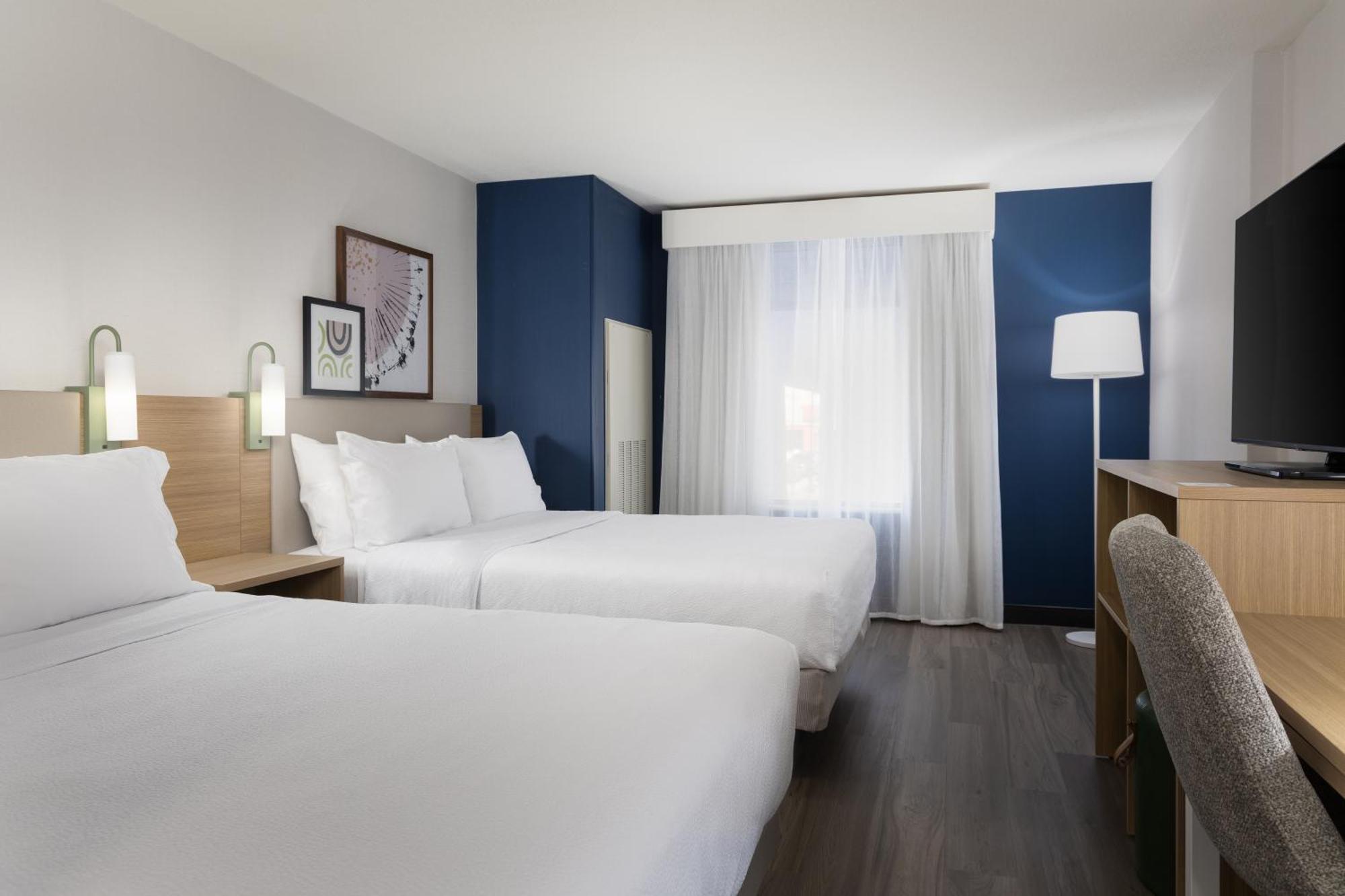 Spark By Hilton Guelph Luaran gambar