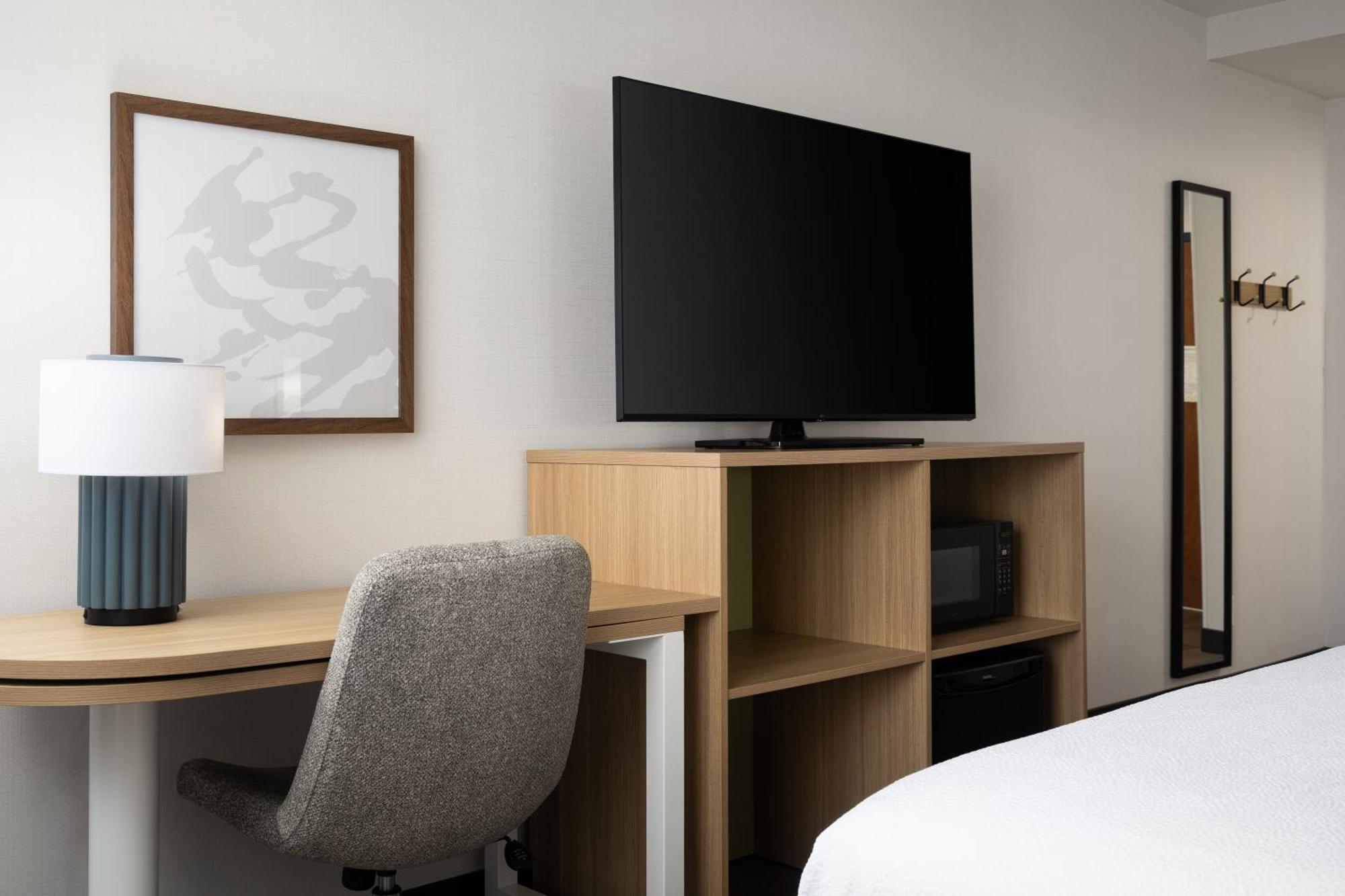 Spark By Hilton Guelph Luaran gambar
