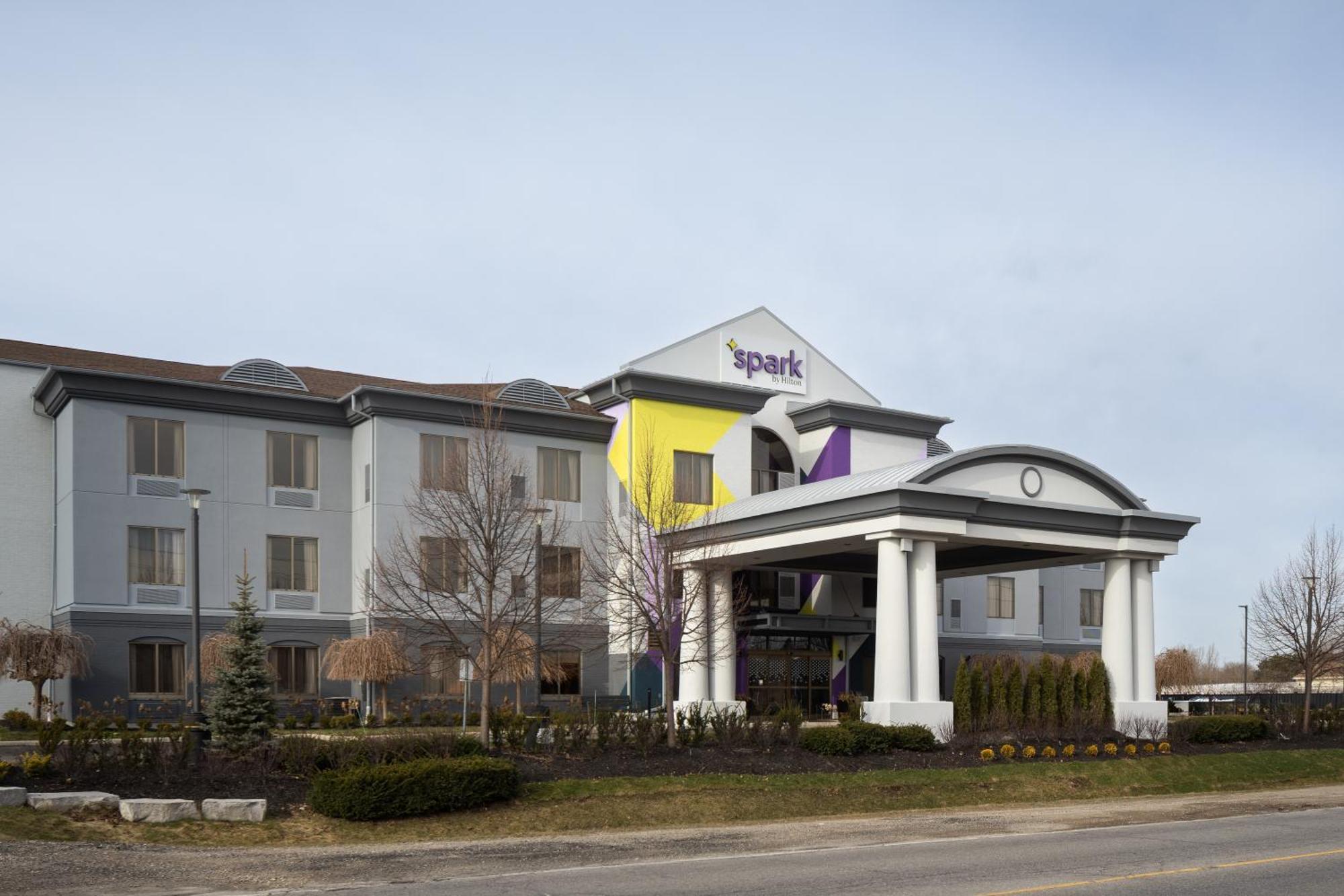 Spark By Hilton Guelph Luaran gambar