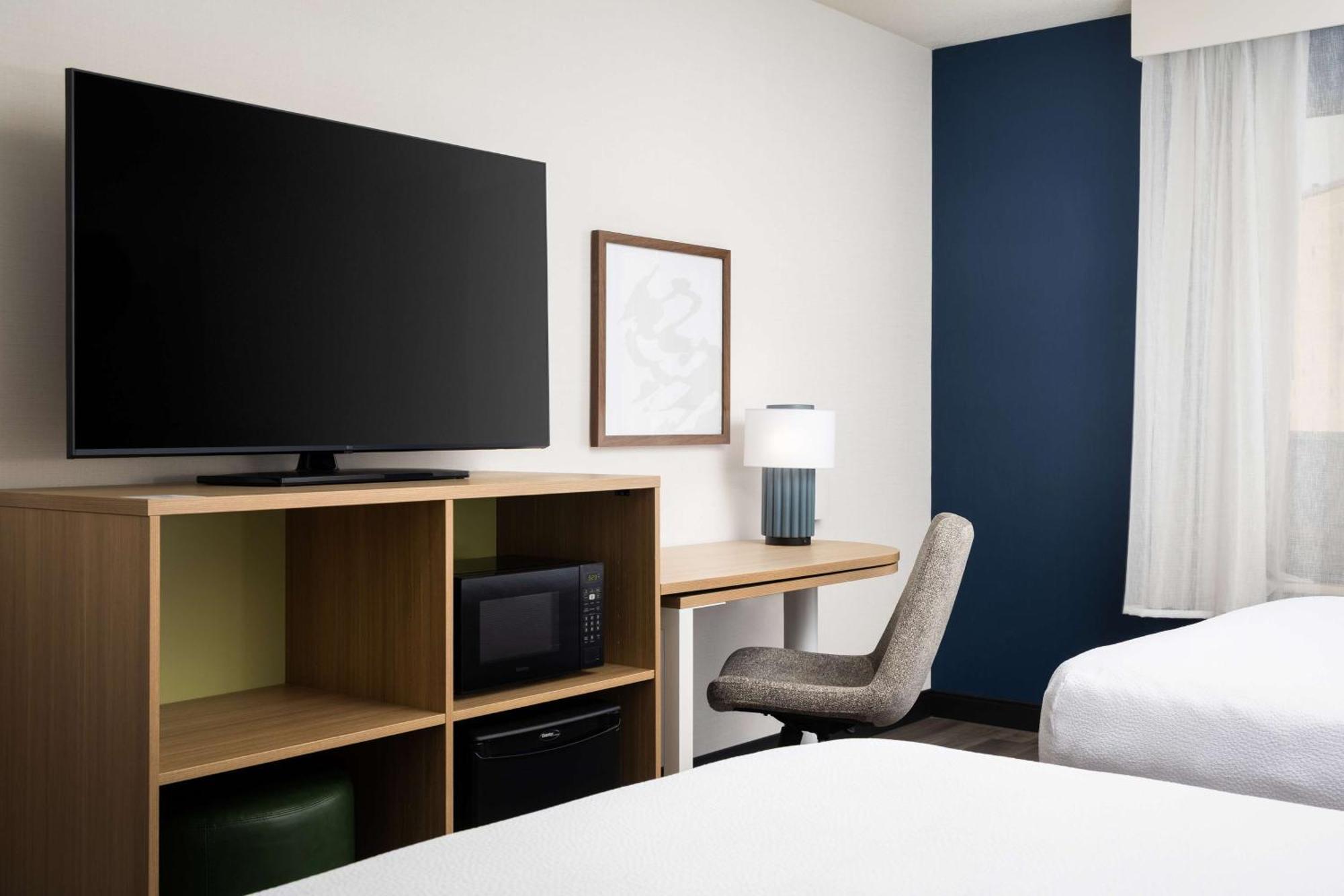 Spark By Hilton Guelph Luaran gambar