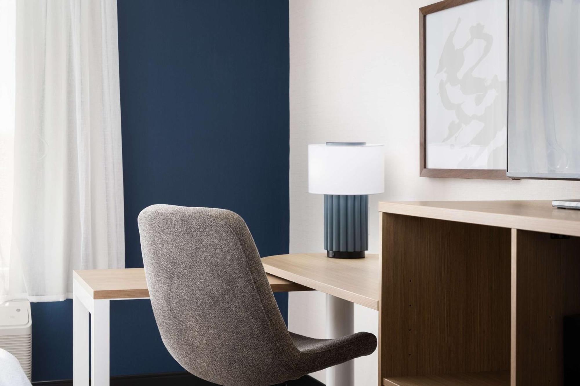Spark By Hilton Guelph Luaran gambar