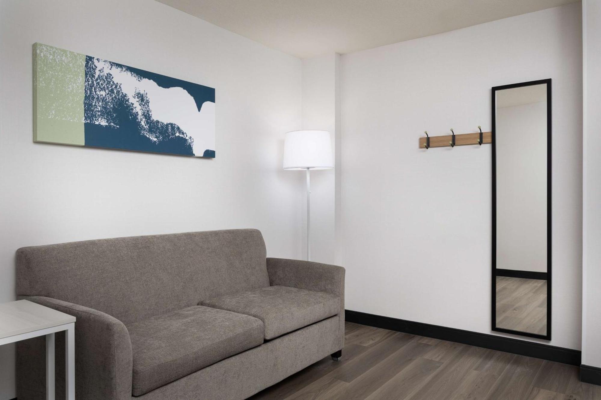 Spark By Hilton Guelph Luaran gambar