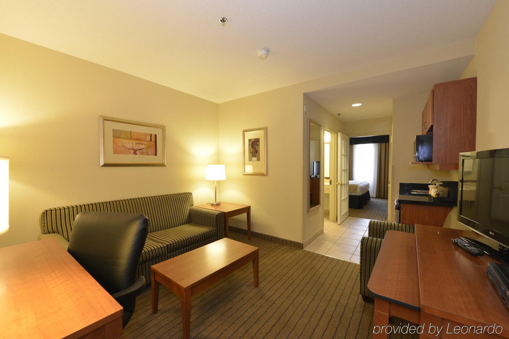 Spark By Hilton Guelph Luaran gambar